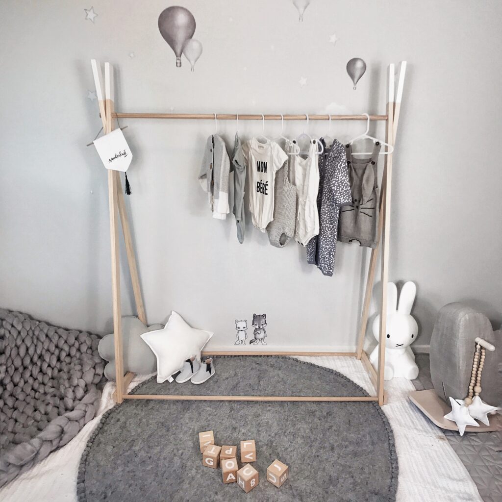 Kids Wooden Clothes Rack - 120cm High With Coloured Tips With Removable Shelf